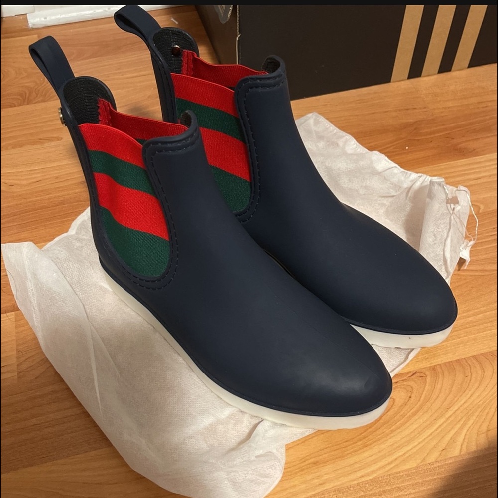 Rain boots or snow boots